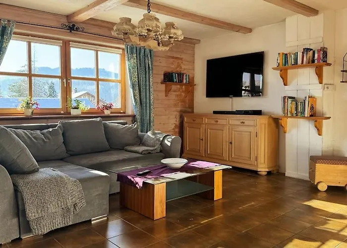 Romantisches Alpenchalet - Mit Sauna Und Kamin - Ruhig Und Zentral דירה באד טולץ