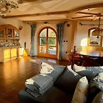 Romantisches Alpenchalet - Mit Sauna Und Kamin - Ruhig Und Zentral * Bad Tölz