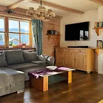 Romantisches Alpenchalet - Mit Sauna Und Kamin - Ruhig Und Zentral Apartman Bad Tölz