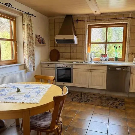 Romantisches Alpenchalet - Mit Sauna Und Kamin - Ruhig Und Zentral Бад-Тольц