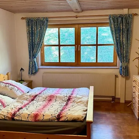 Romantisches Alpenchalet - Mit Sauna Und Kamin - Ruhig Und Zentral Апартаменты