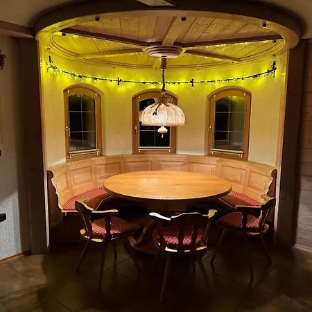 Romantisches Alpenchalet - Mit Sauna Und Kamin - Ruhig Und Zentral Апартаменты